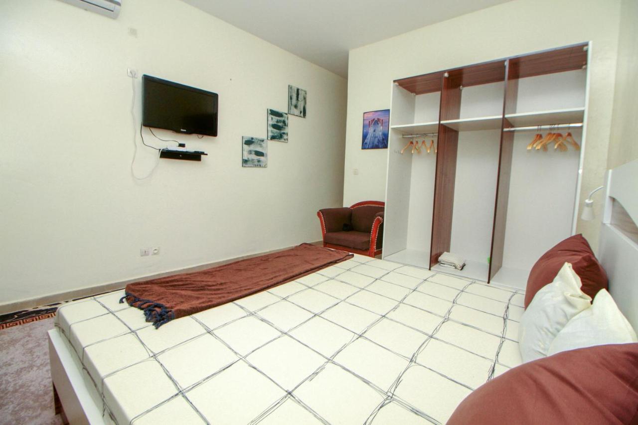 "La Coquille", Joli Loft, Moderne, Propre, Sur Et Calme Au Coeur De Saly Apartment Exterior photo